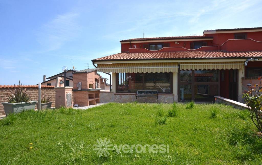 casa indipendente in vendita a Treglio