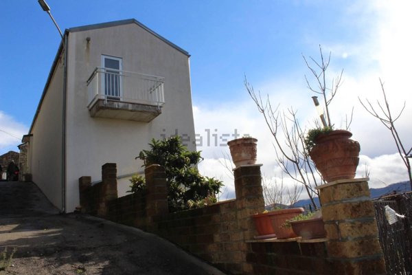 casa indipendente in vendita a Tufillo