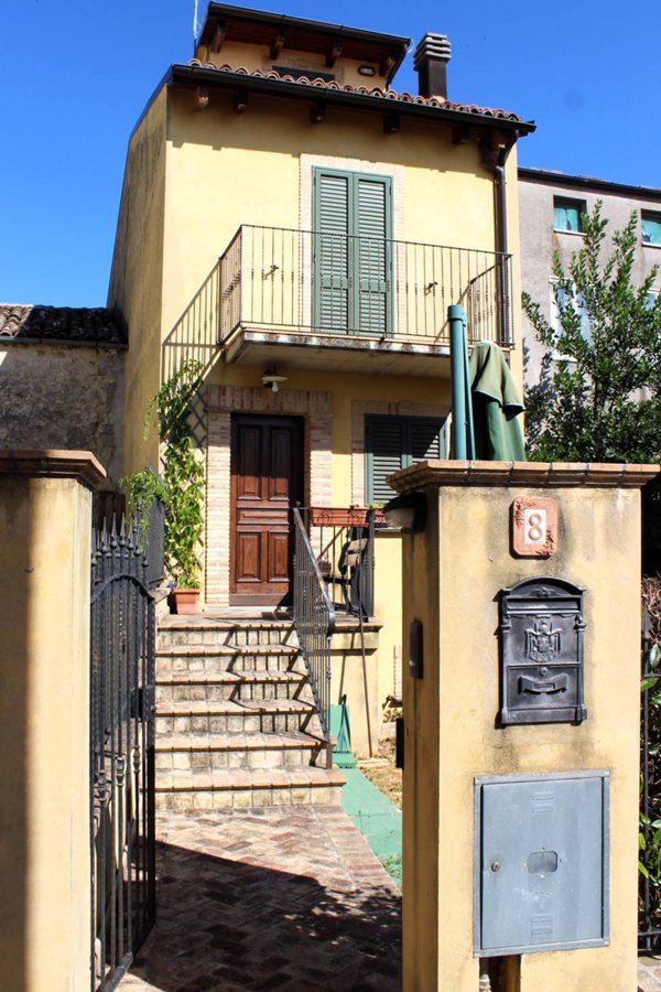 casa indipendente in vendita a Tufillo