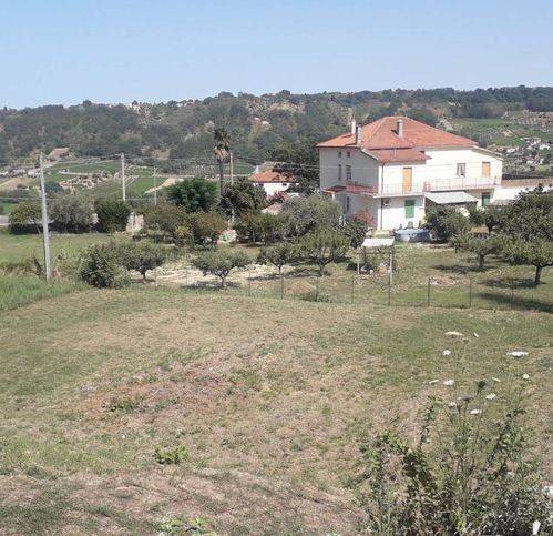 terreno agricolo in vendita a Vacri