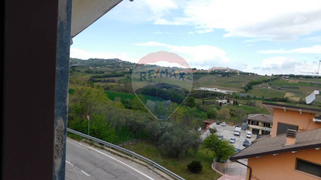 casa indipendente in vendita a Vacri in zona Fontanelle