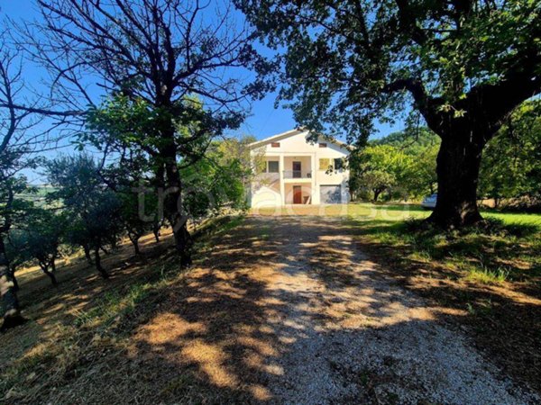 casa indipendente in vendita a Vacri in zona Porcareccia