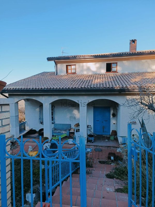 casa indipendente in vendita a Vacri