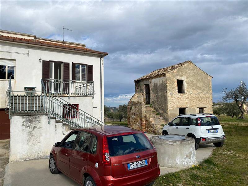 casa indipendente in vendita a Vacri
