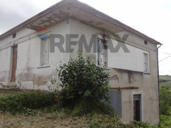 casa indipendente in vendita a Vacri