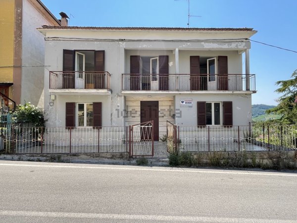 casa indipendente in vendita a Vacri