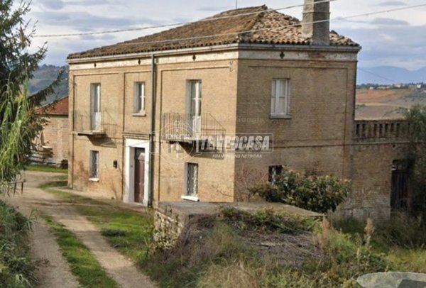 casa indipendente in vendita a Vacri