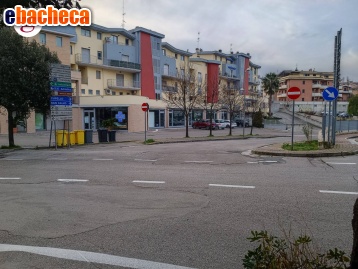 locale commerciale in vendita a Vasto