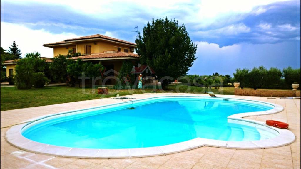 casa indipendente in vendita a Vasto