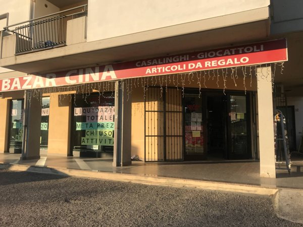 locale commerciale in vendita a Vasto