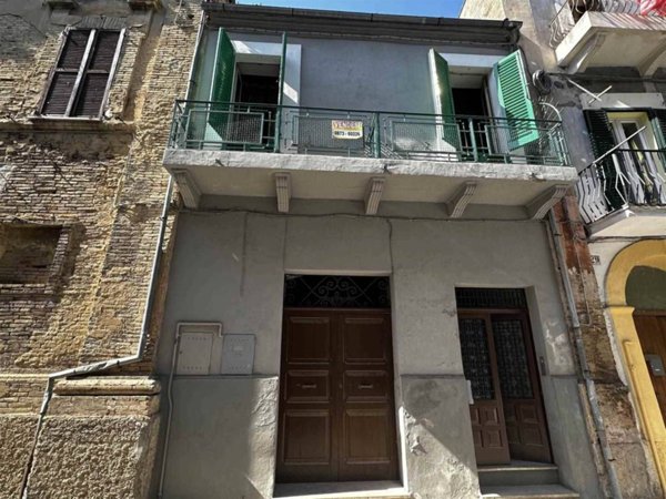casa indipendente in vendita a Vasto