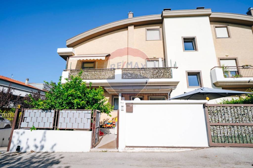 appartamento in vendita a Vasto in zona Incoronata