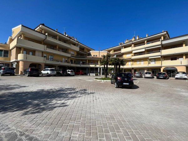 locale commerciale in vendita a Vasto