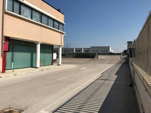 ufficio in vendita a Vasto