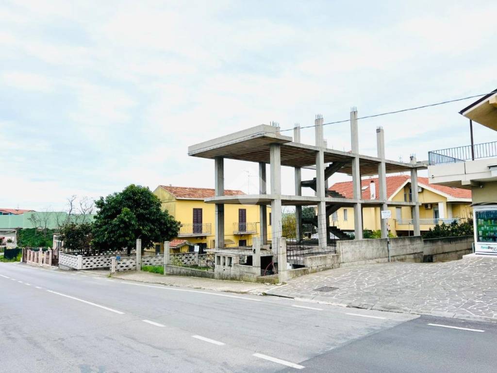 intera palazzina in vendita a Vasto in zona Marina