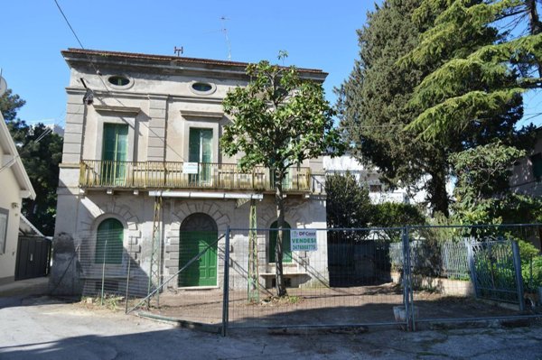 casa indipendente in vendita a Vasto
