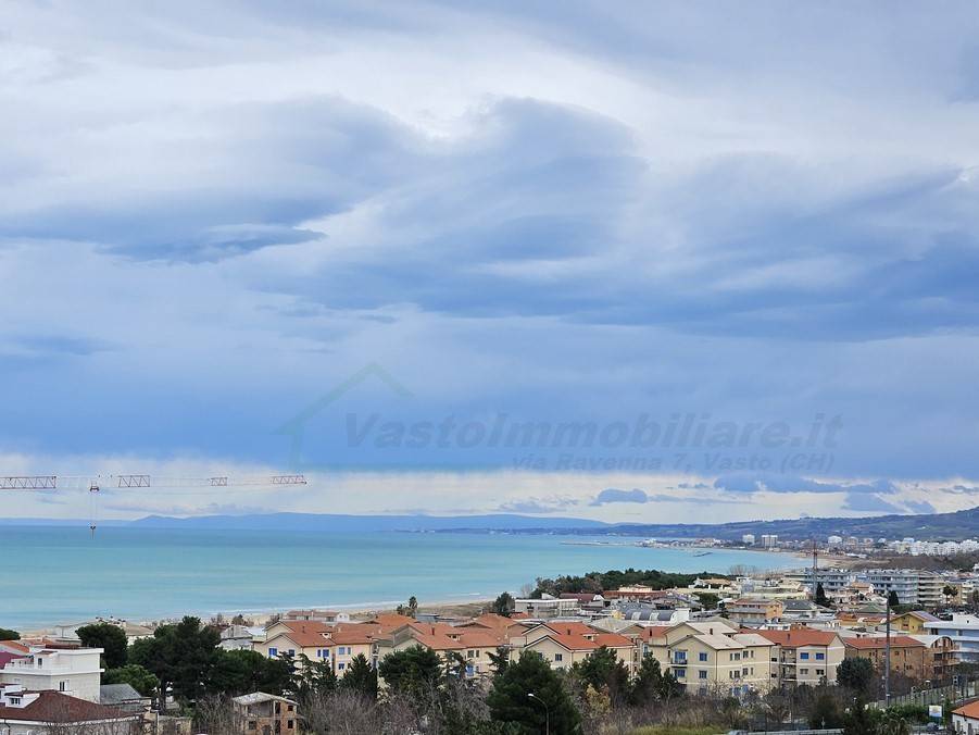 appartamento in vendita a Vasto in zona Marina