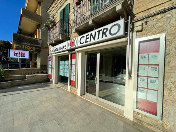 negozio in vendita a Vasto