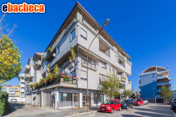 locale commerciale in vendita a Vasto