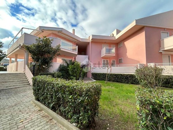 appartamento in vendita a Vasto in zona Marina