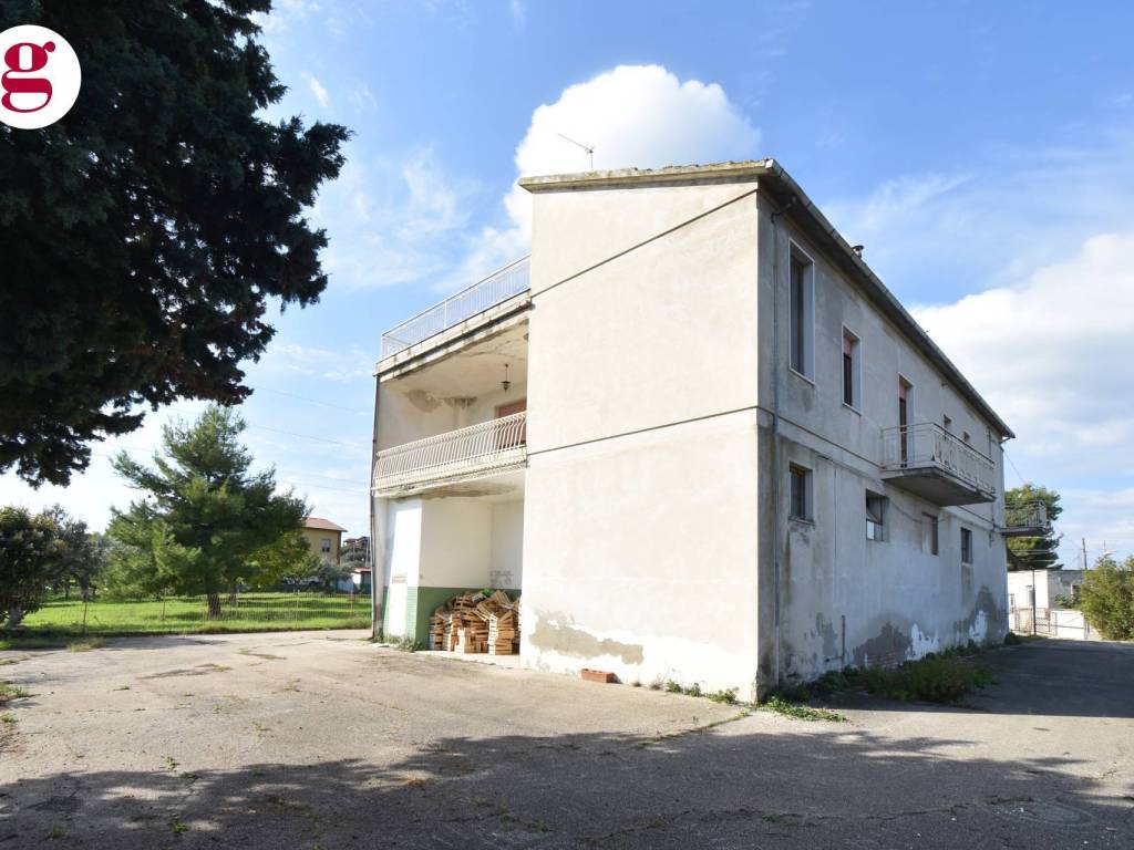casa indipendente in vendita a Vasto