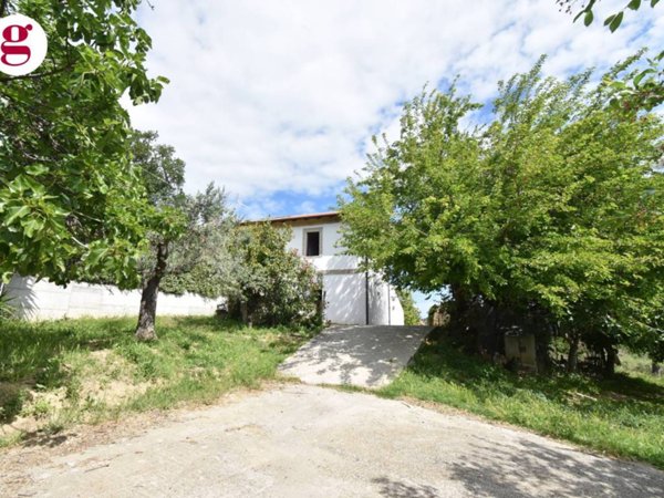 casa indipendente in vendita a Vasto