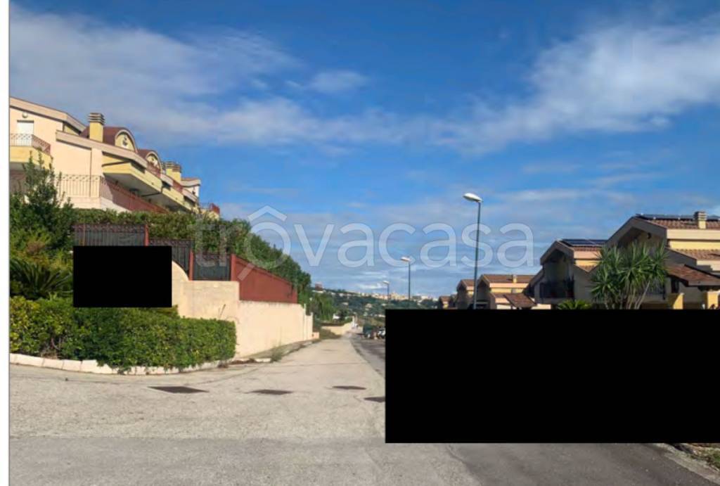 casa indipendente in vendita a Vasto in zona Montevecchio