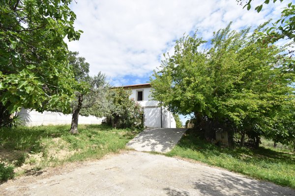 casa indipendente in vendita a Vasto