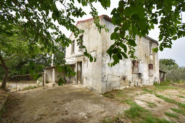 casa indipendente in vendita a Vasto in zona Villa De Nardis