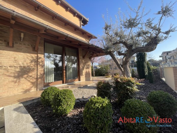 casa indipendente in vendita a Vasto in zona Incoronata