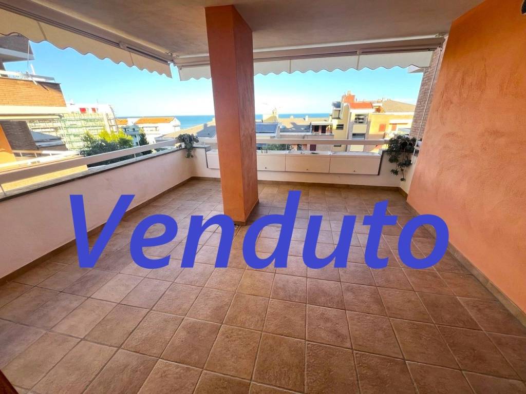 appartamento in vendita a Vasto in zona Marina
