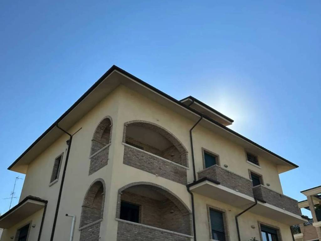casa indipendente in vendita a Vasto