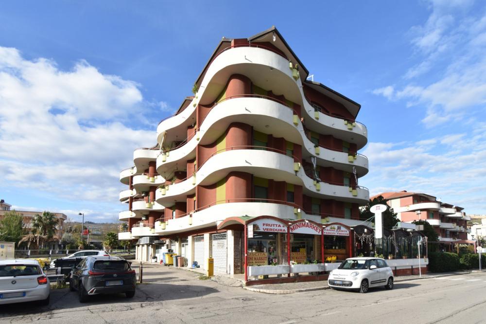 appartamento in vendita a Vasto in zona Marina