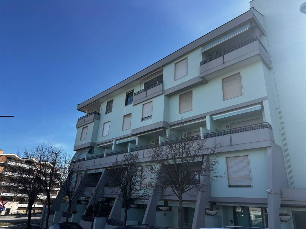 appartamento in vendita a Vasto in zona Marina