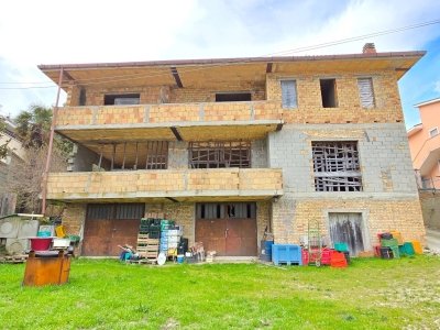 casa indipendente in vendita a Vasto