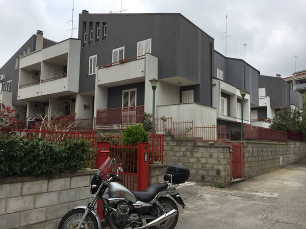 casa indipendente in vendita a Vasto