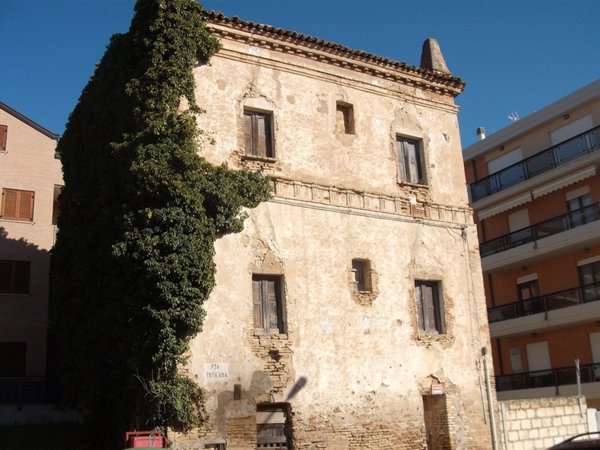 casa indipendente in vendita a Vasto