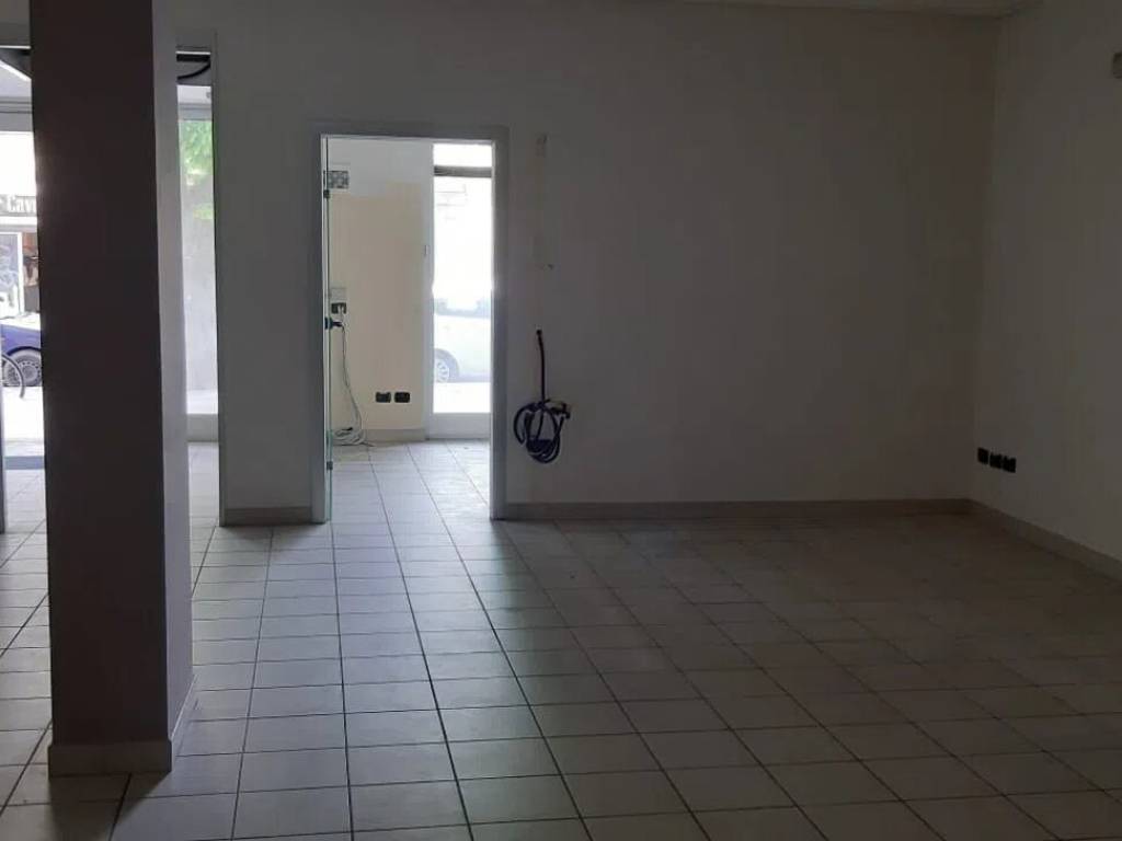 negozio in vendita a Vasto