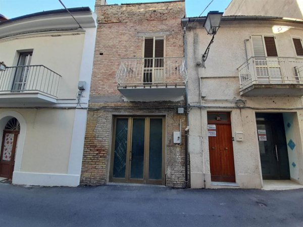 casa indipendente in vendita a Vasto