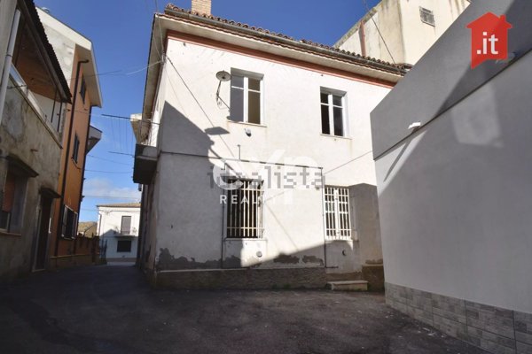 casa indipendente in vendita a Vasto