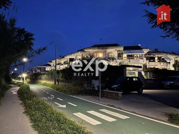 appartamento in vendita a Vasto in zona Marina