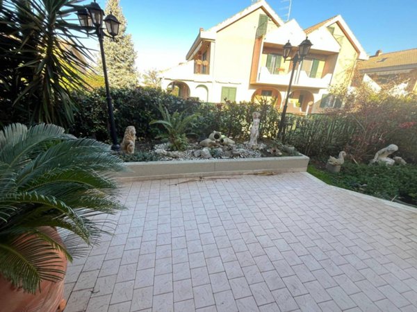 casa indipendente in vendita a Vasto in zona Incoronata
