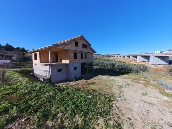 casa indipendente in vendita a Vasto