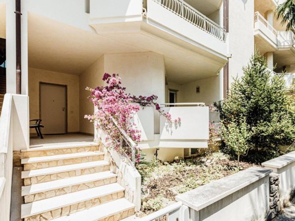 appartamento in vendita a Vasto in zona Marina