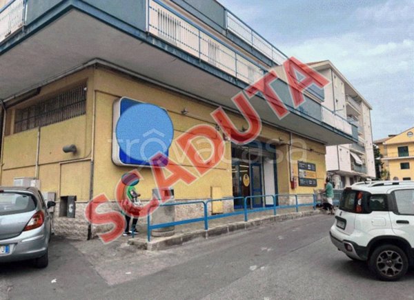 locale commerciale in vendita a Vasto