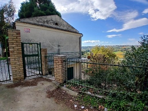 casa indipendente in vendita a Vasto in zona Incoronata