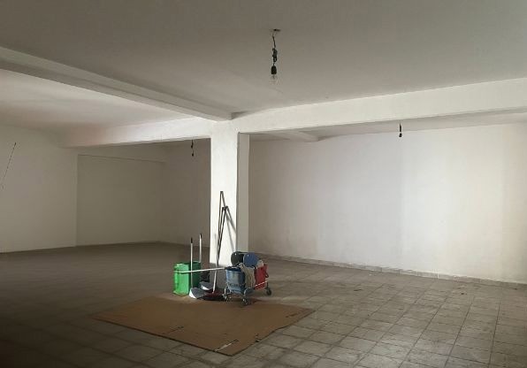 locale di sgombero in vendita a Vasto