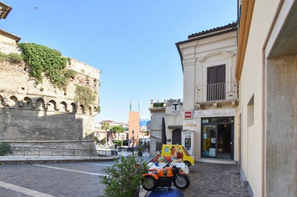 negozio in vendita a Vasto