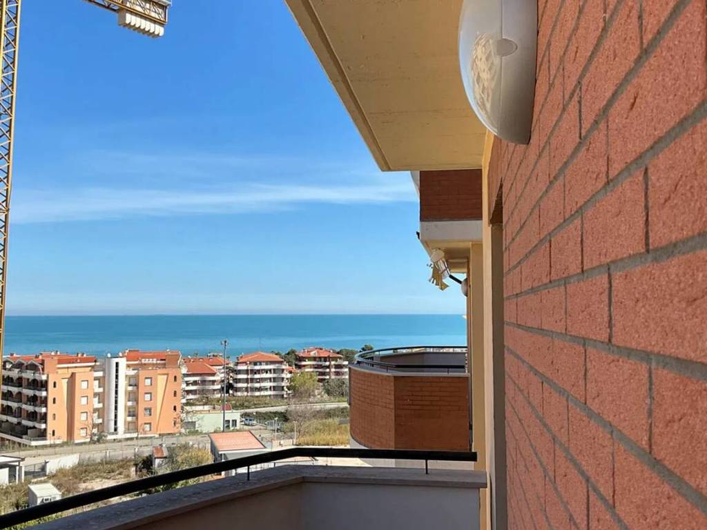 appartamento in vendita a Vasto in zona Marina