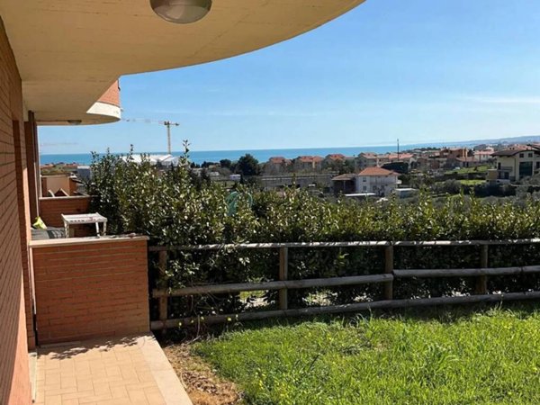 appartamento in vendita a Vasto in zona Marina